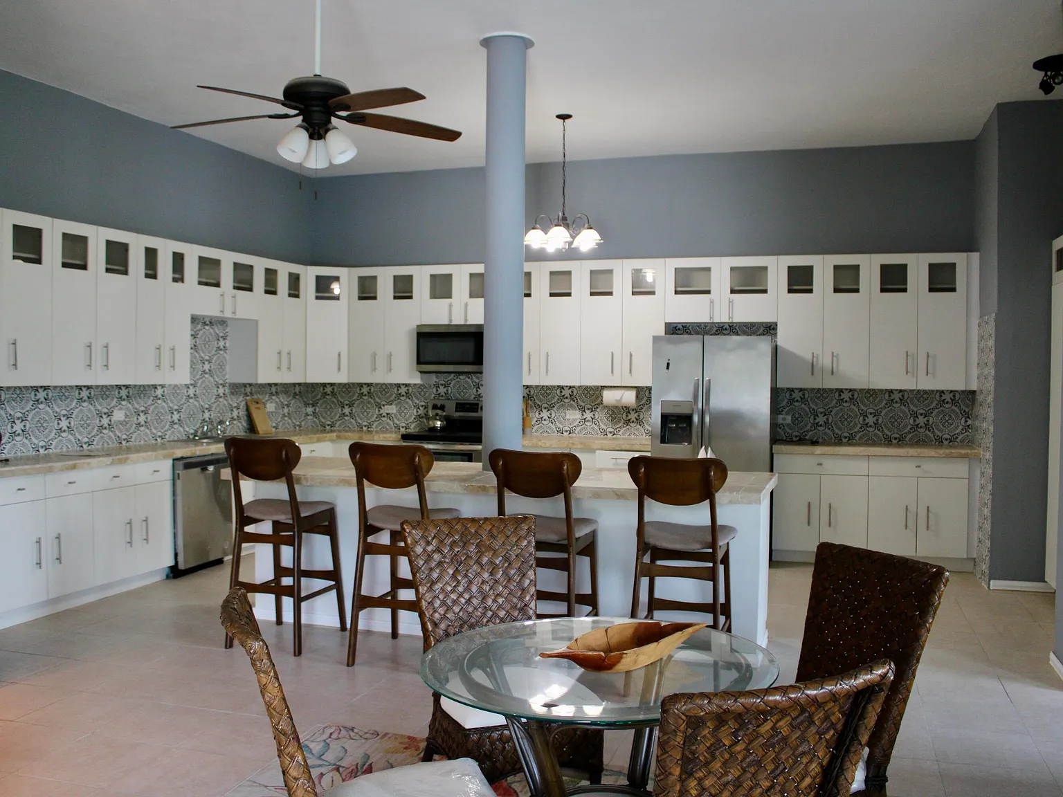 3 bed, $3,700 — Photo 4