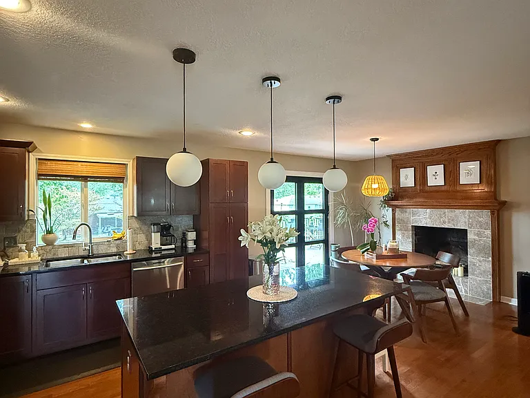 5134 Cody St — Photo 4