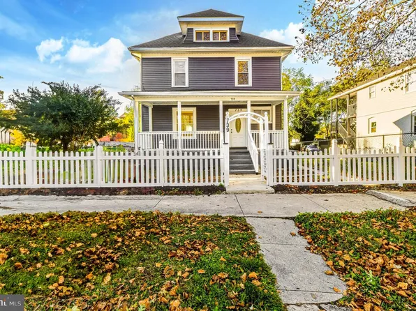 739 E Montrose St, Vineland, NJ 08360