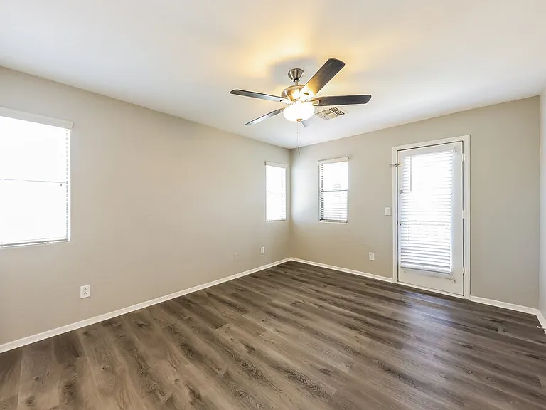 14180 W Country Gables Dr — Photo 10