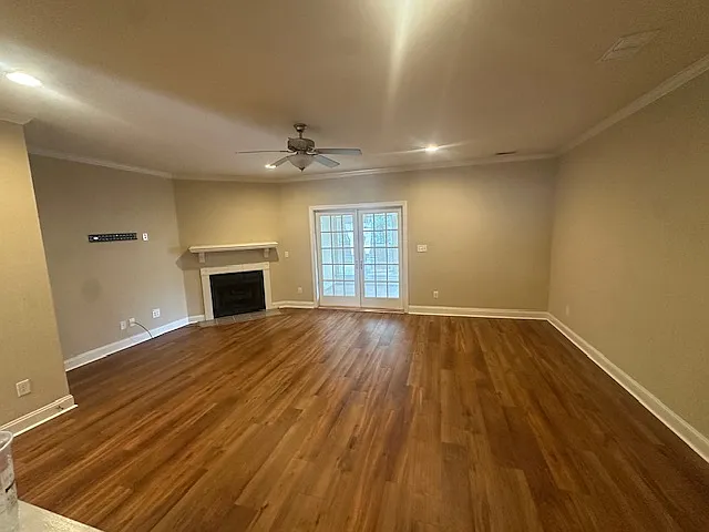 2 bed, 2.5 bath, 1452 sqft, $1,600 — Photo 1