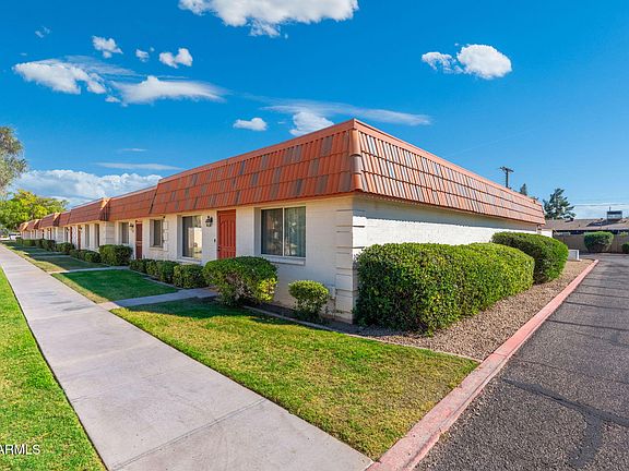 3rd image of 3944 N GRANITE REEF Road