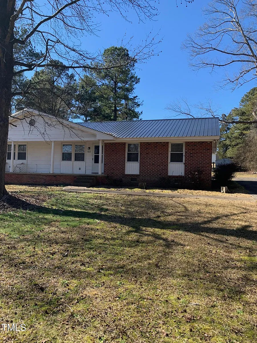 Building Photo - 3604 Bowling Dr