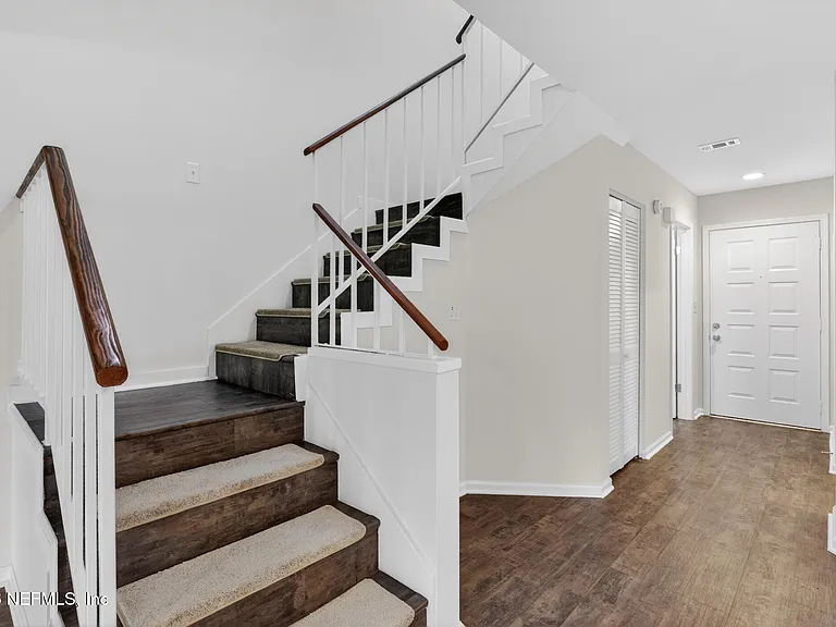 7701 Baymeadows Cir W #1052 — Photo 21