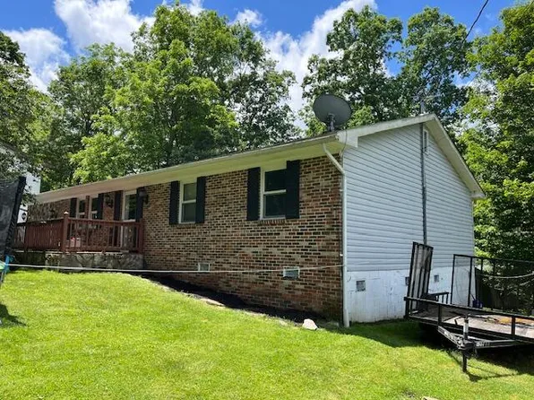 44 Cherokee Rd, Craigsville, WV 26205