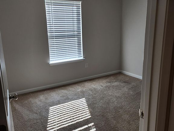 3rd image of 31816 Geyser Ct