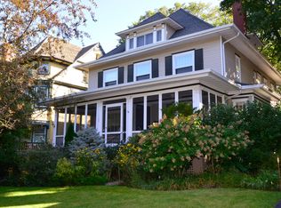 1133 Forest Ave, Evanston, IL 60202