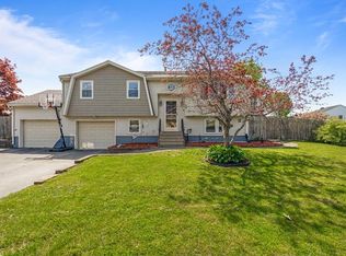 70 Chippy Ln, Methuen, MA 01844