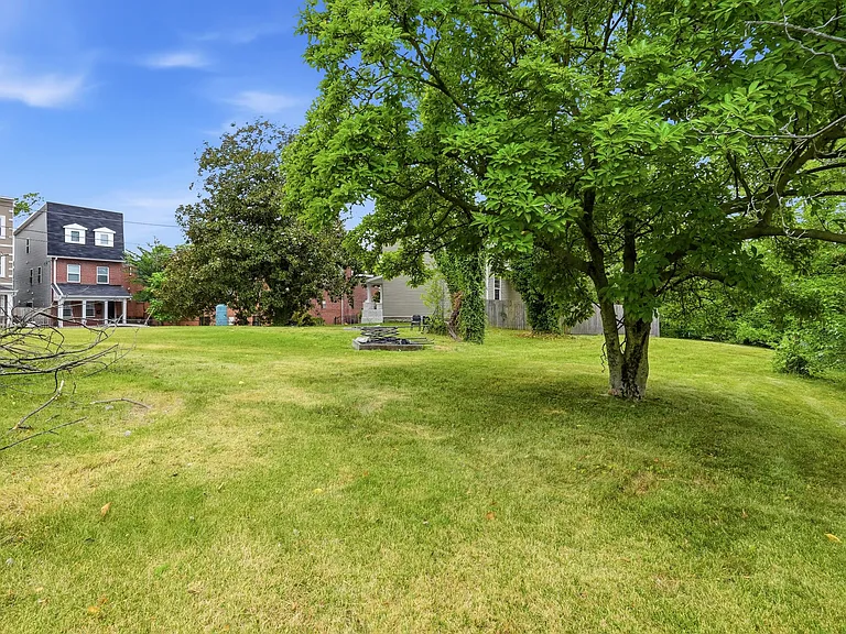 5818 Field Pl NE — Photo 41