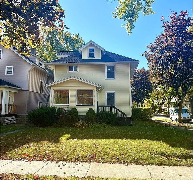 1st image of 451 Lake View Park