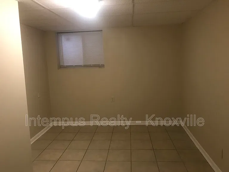 5611 Lon Roberts Dr #5 — Photo 8