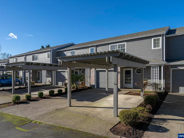 2331 Crestview Dr S, Salem, OR 97302