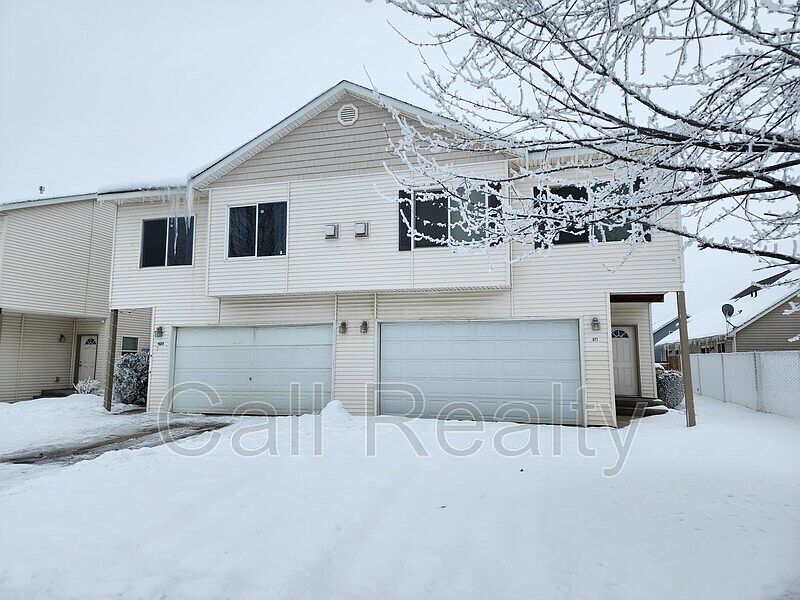 1st image of 827 S Russell St