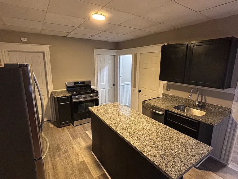 154 Daly Ave #3 — Photo 1