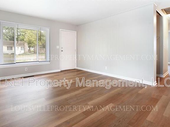 2nd image of 2608 Gardiner Ln
