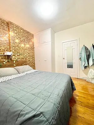 Rented by Century 21 Premier  | media 11