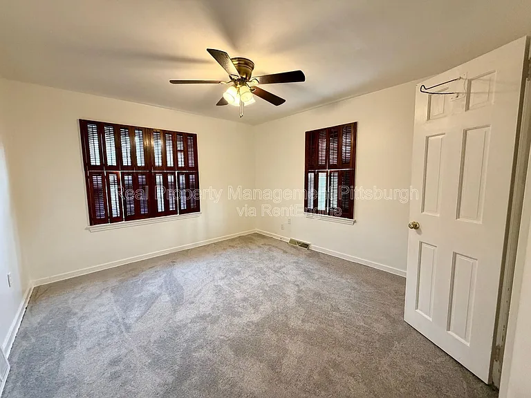 400 Patterson Rd — Photo 9