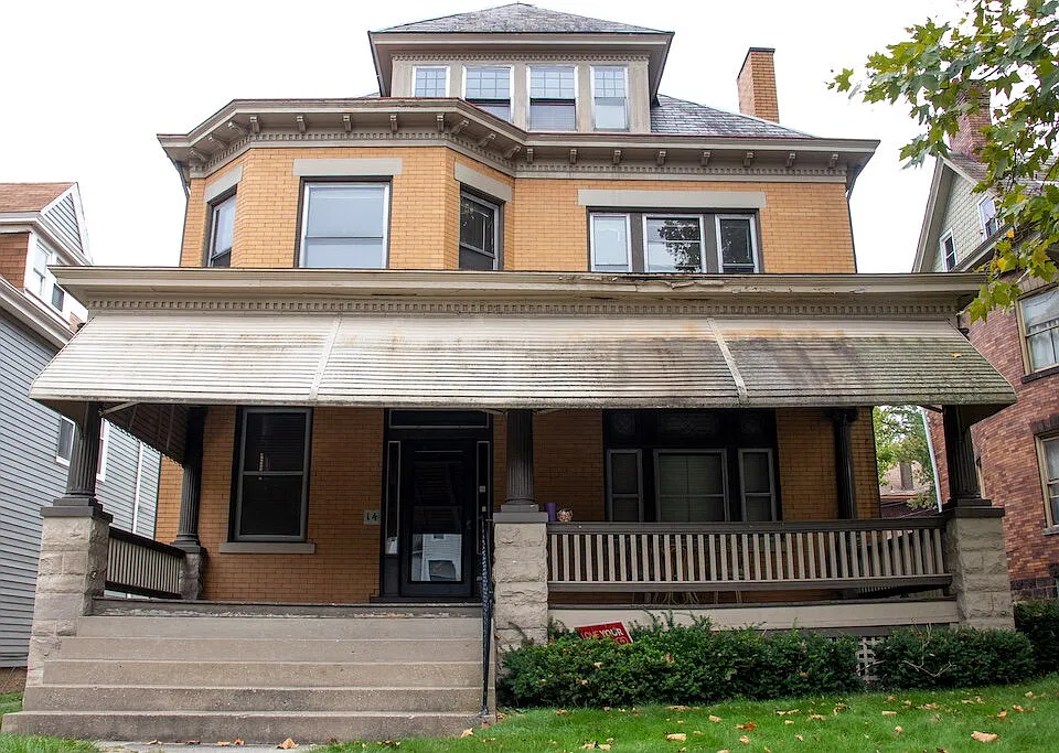 14 Bradford Ave #2