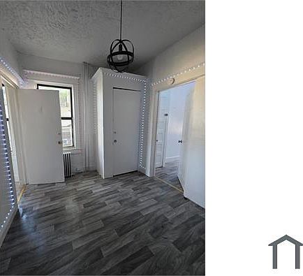 1st image of 33 Van Cortlandt Park Ave APT 1R