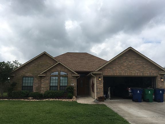 139 Robin Trail