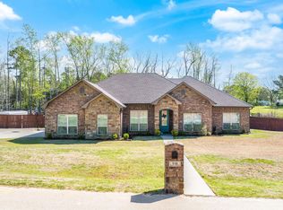 115 Hidden Creek Ln, Longview, TX 75602