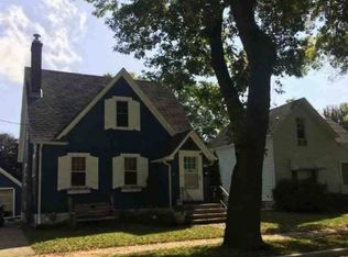 304 8th St NW, Austin, MN 55912