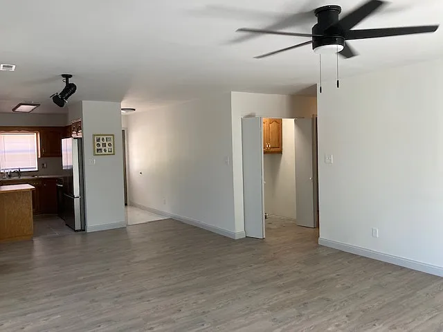 2 bed, 1000 sqft, $1,400 — Photo 4
