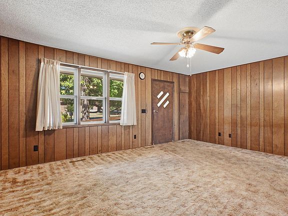 3rd image of 1524 S Clark Avenue