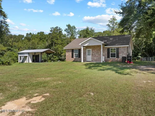 210 Buddy Finch Rd, Lucedale, MS 39452