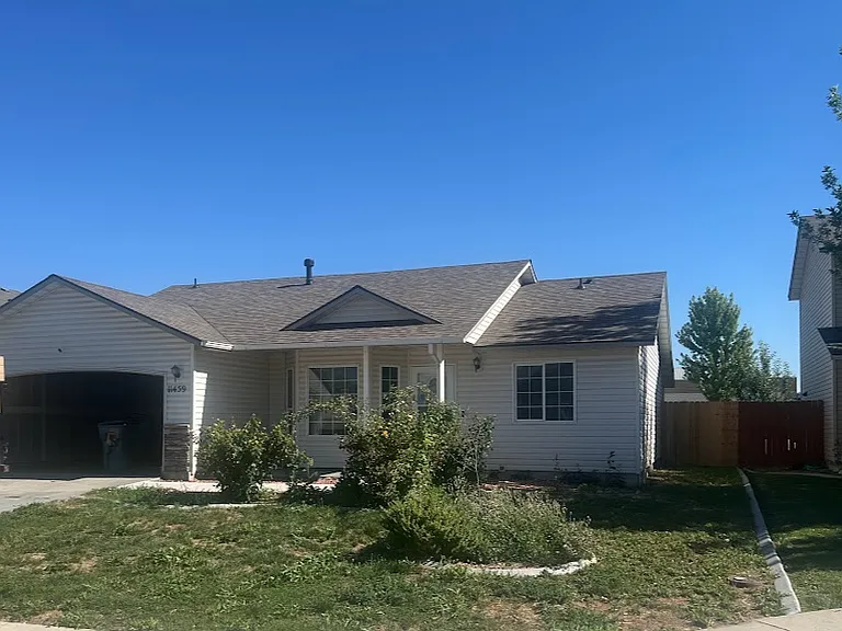 11459 Saranac St — Photo 1