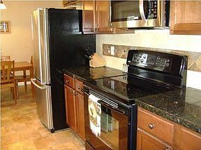 3rd image of 270 Deerfoot Ln