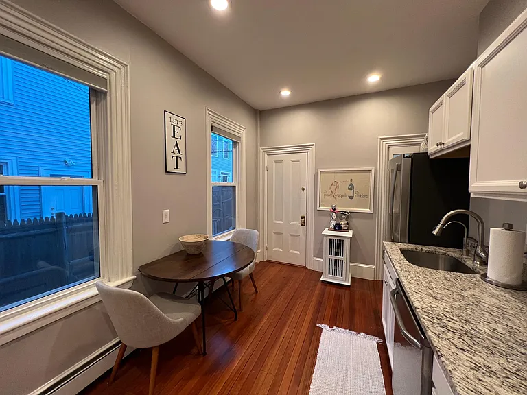 41 Pearl St #1 — Photo 26