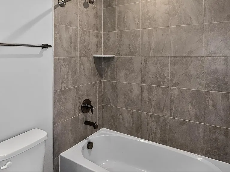 2542A Verona Pl — Photo 20