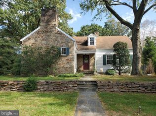 1003 Oak St, Akron, PA 17501