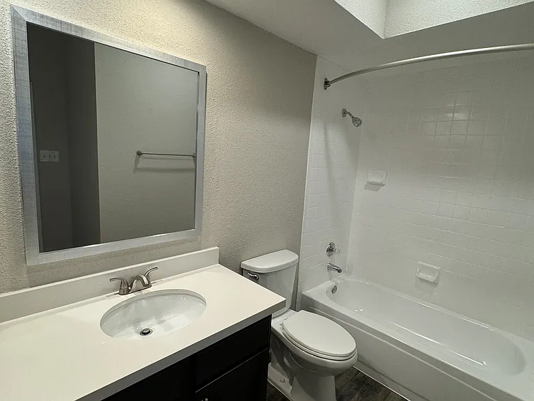 Guest Bathroom Guest Bathroom