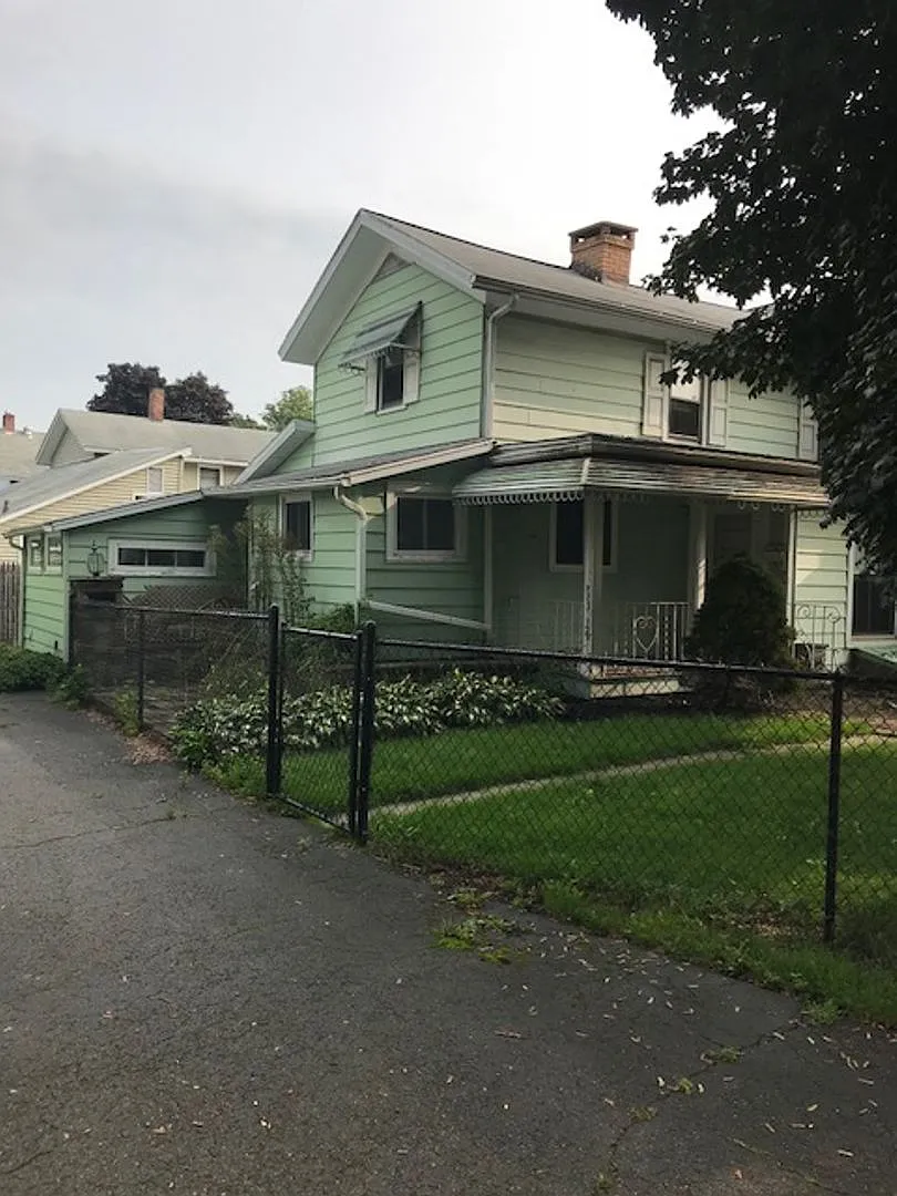 918-920 S Main St Horseheads — Photo 2