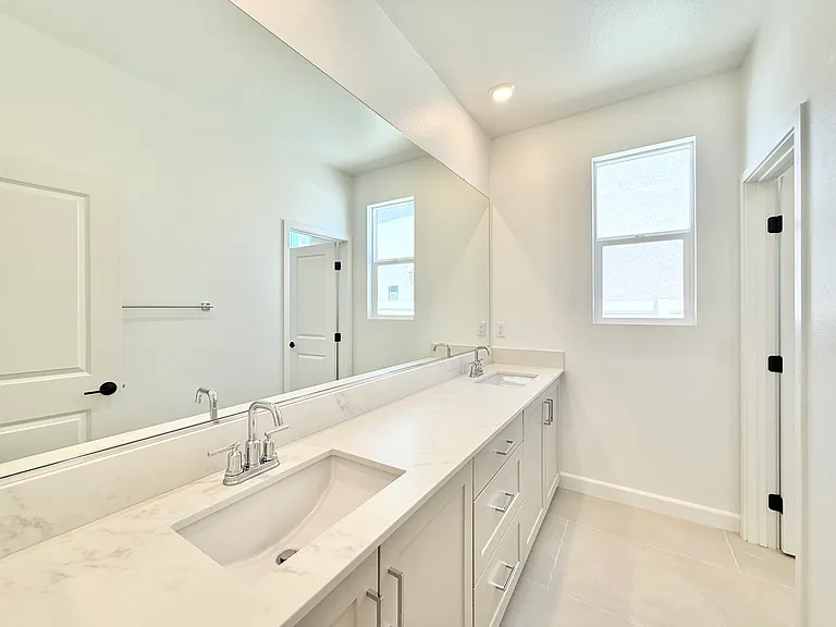 273 Paxton Way — Photo 15