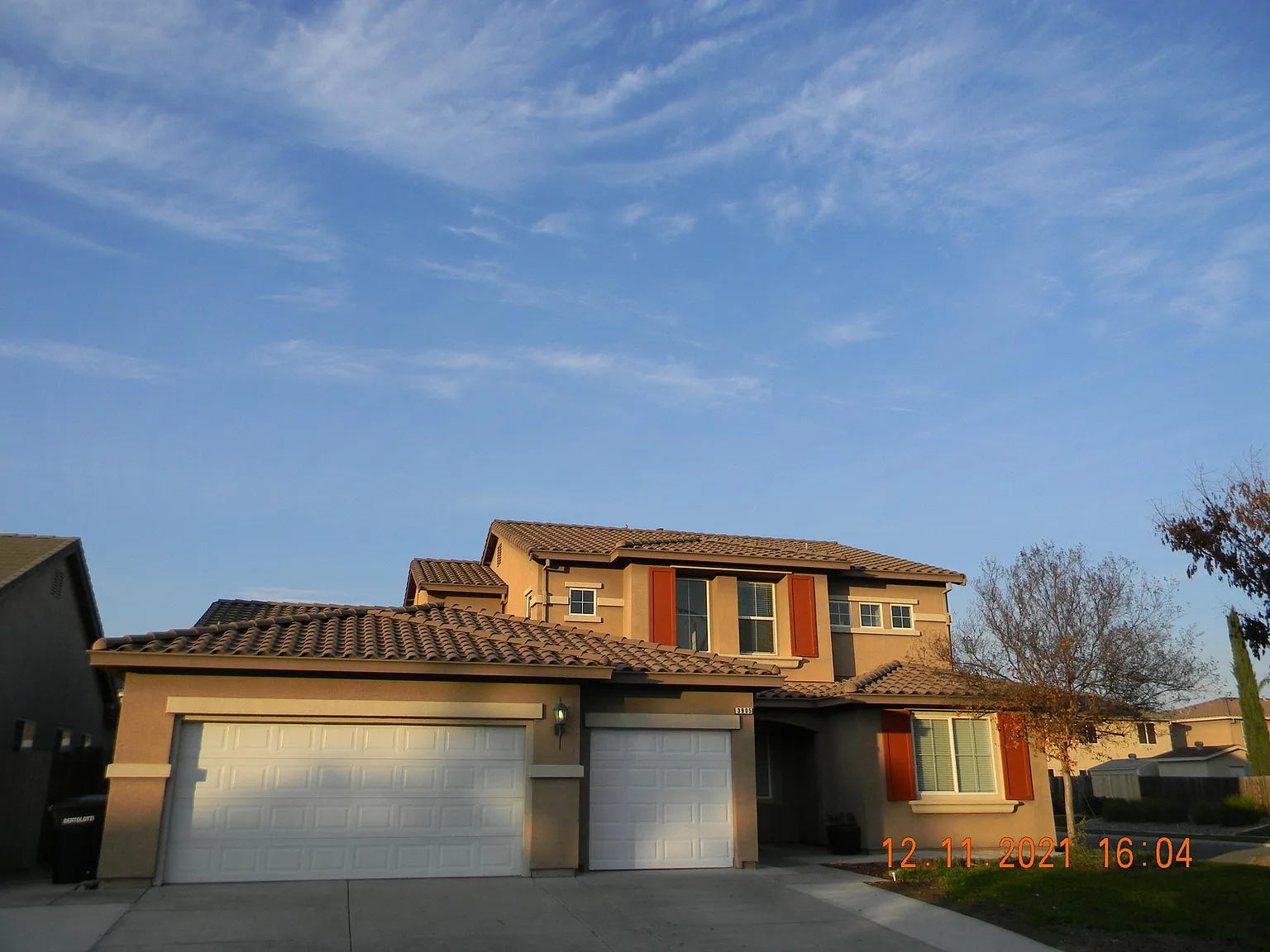 3905 Hyacinth Dr photo 1