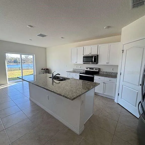 9752 Black Walnut Dr — Photo 4