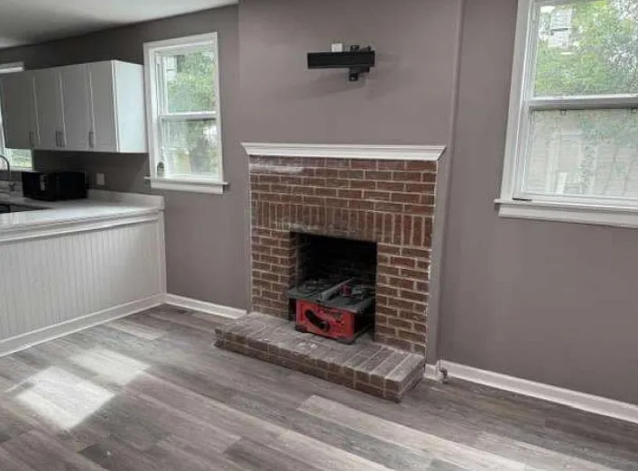3 bed, 1.5 bath, 1387 sqft, $1,800 — Photo 2