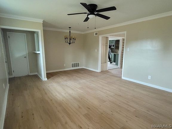 3rd image of 2603 Fairmont Rd