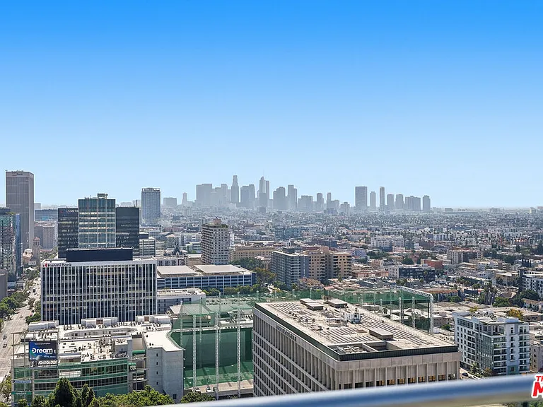 3810 Wilshire Blvd #1609 — Photo 22