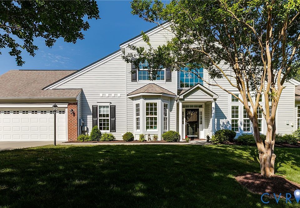 1st image of 816 Fair Port Cir
