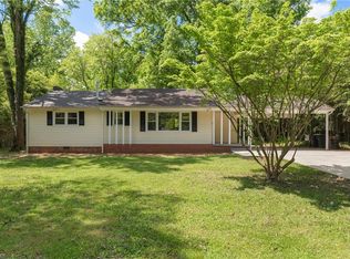 3403 Wilshire Dr, Greensboro, NC 27408