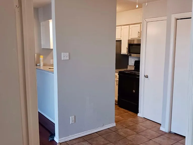 9520 Royal Ln #305A — Photo 6
