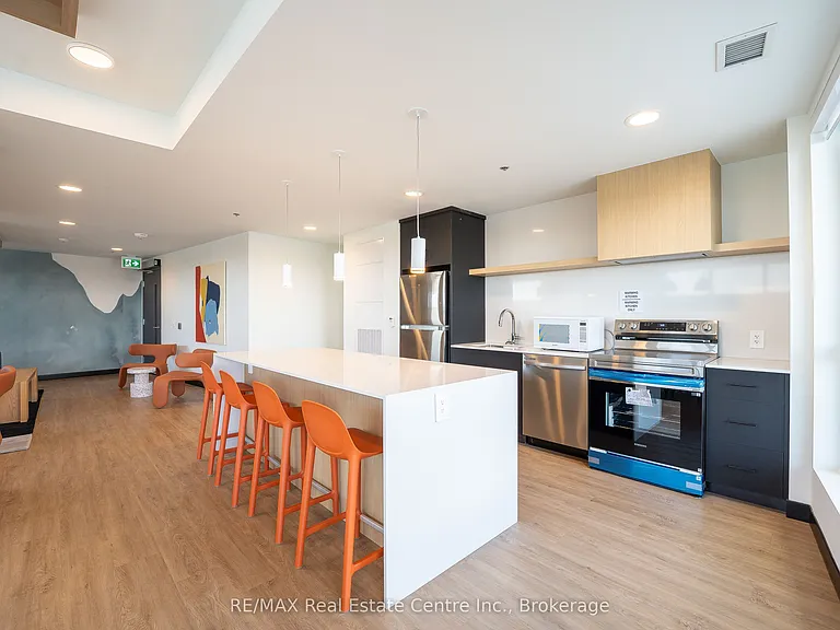1333 Weber St E #1306 — Photo 31