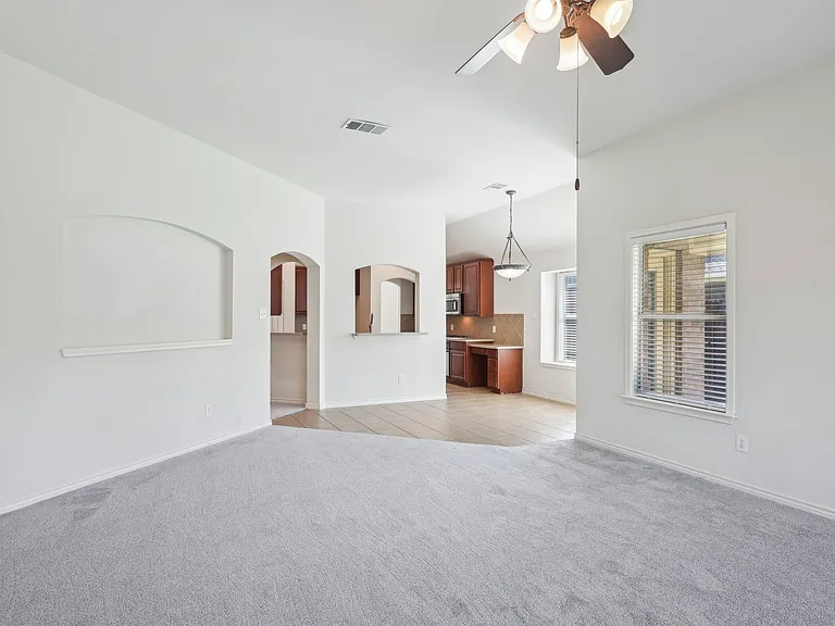 1280 Seymour Dr — Photo 5