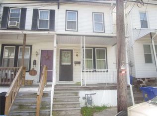 230 W Franklin St, Womelsdorf, PA