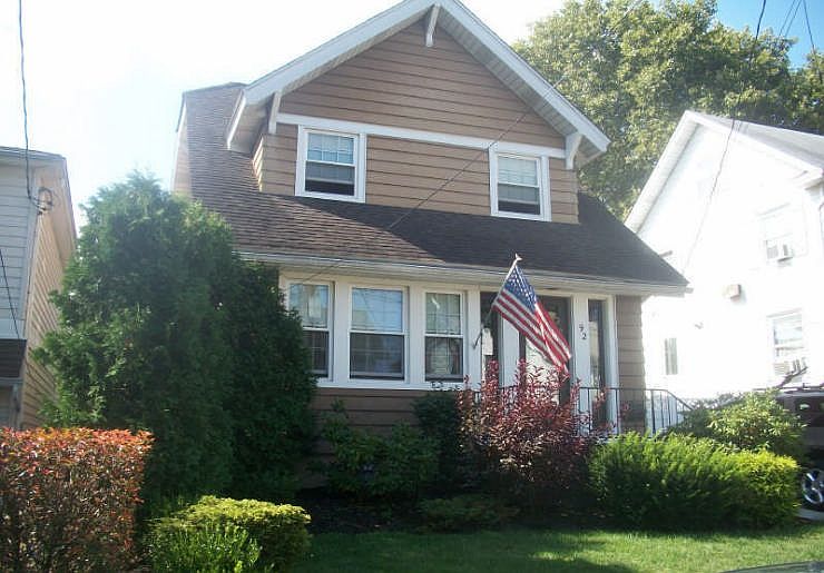 1st image of 92 Sanford Pl