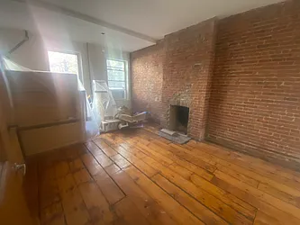 Rented by JB Mac Real Estate Inc.